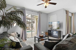 Spacious 4BR Townhome with Pool at Storey Lake
